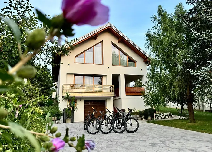 Hisa Pri Jezeru Dobrovnik